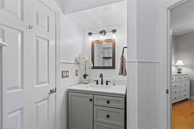 3912 Wesseck Road, High Point, NC 27265