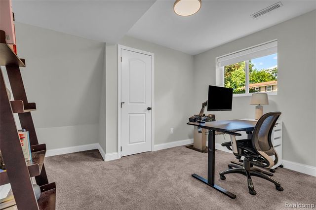 6736 Timber Ridge Drive, Bloomfield Hills, MI 48301