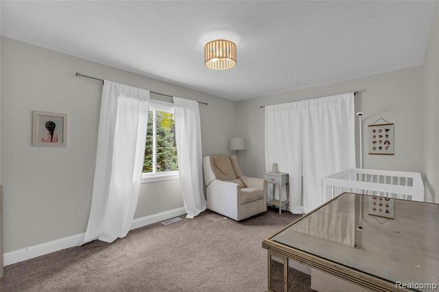 6736 Timber Ridge Drive, Bloomfield Hills, MI 48301