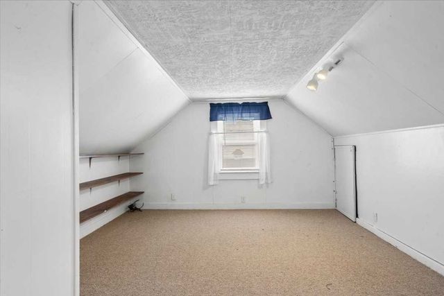6 Adelle Circuit, Worcester, MA 01607