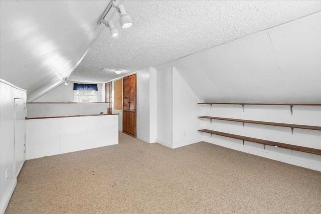 6 Adelle Circuit, Worcester, MA 01607