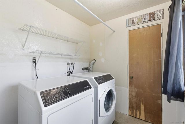 1178 Eucalyptus Dr, El Cajon, CA 92020