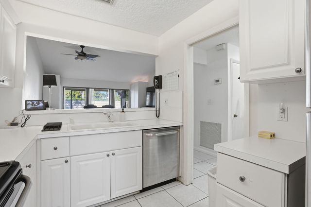 21547 Altamira Avenue, Boca Raton, FL 33433