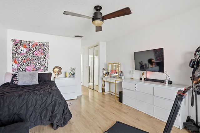 21547 Altamira Avenue, Boca Raton, FL 33433