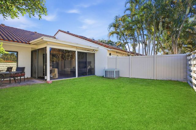 21547 Altamira Avenue, Boca Raton, FL 33433