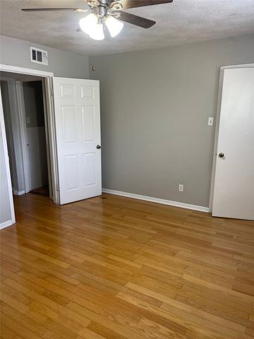 5317 Junius Street 214, Dallas, TX 75214