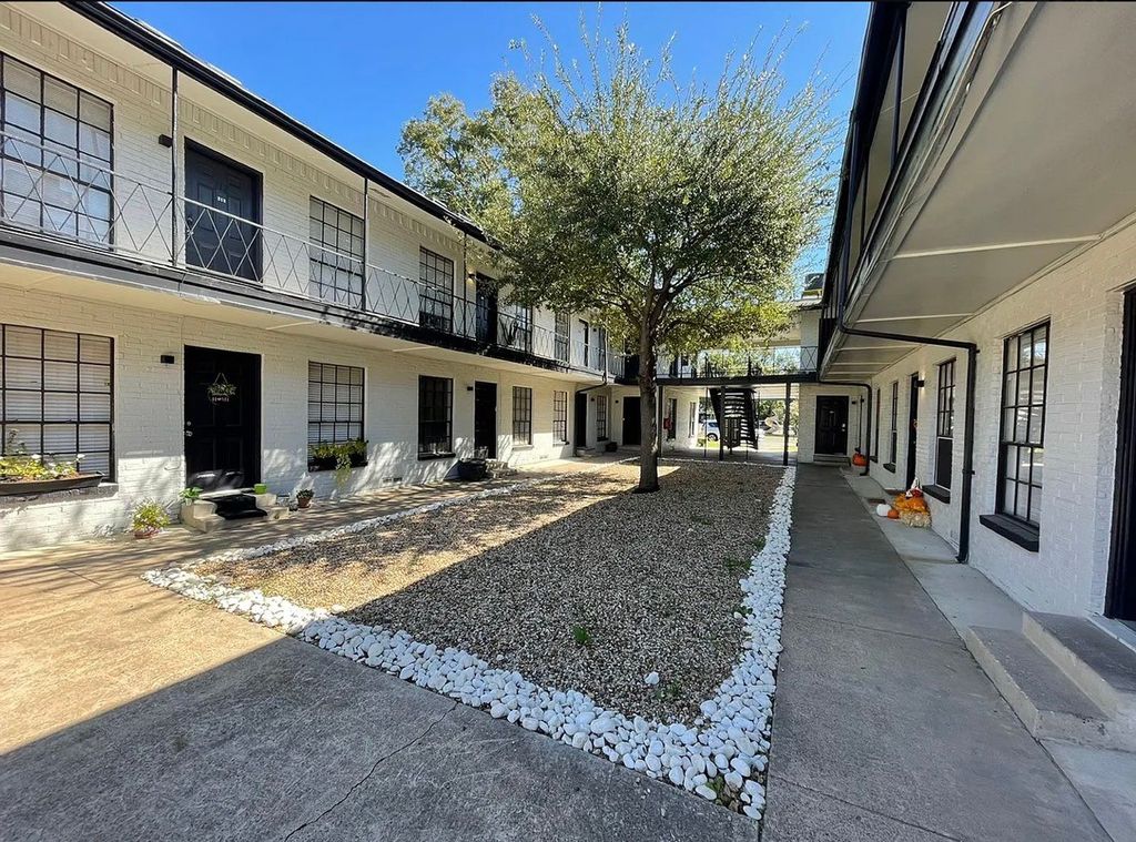 5317 Junius Street 214, Dallas, TX 75214
