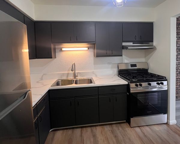 9720 S Pulaski Road 308, Oak Lawn, IL 60453