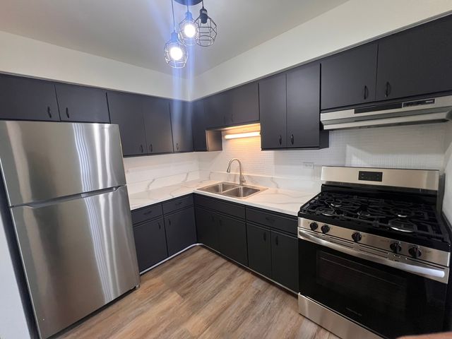 9720 S Pulaski Road 308, Oak Lawn, IL 60453