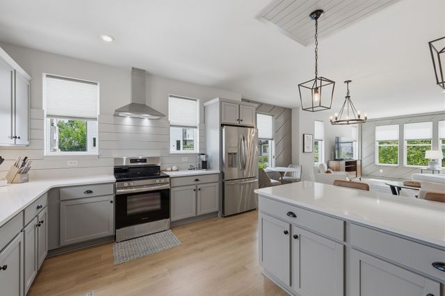 356 E Village Ln, Nashville, TN 37216