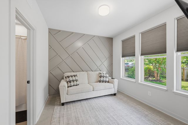 356 E Village Ln, Nashville, TN 37216