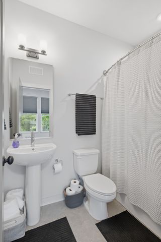 356 E Village Ln, Nashville, TN 37216