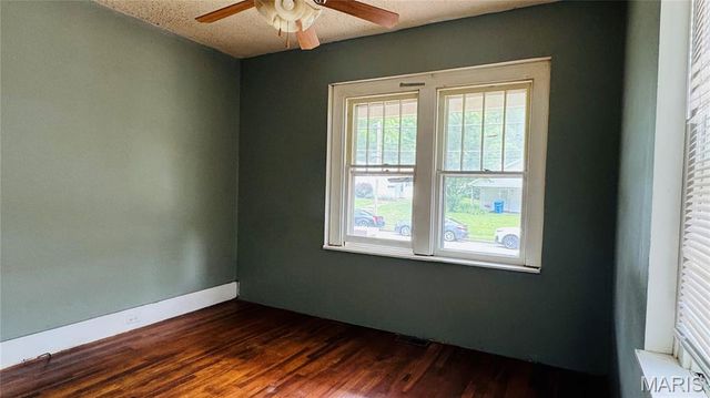 1625 Gallaher Avenue, St Charles, MO 63301