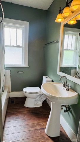 1625 Gallaher Avenue, St Charles, MO 63301