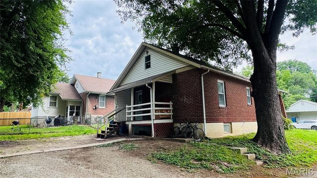 1625 Gallaher Avenue, St Charles, MO 63301