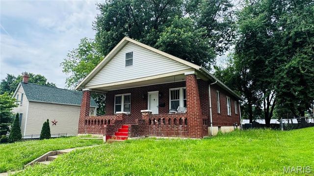 1625 Gallaher Avenue, St Charles, MO 63301