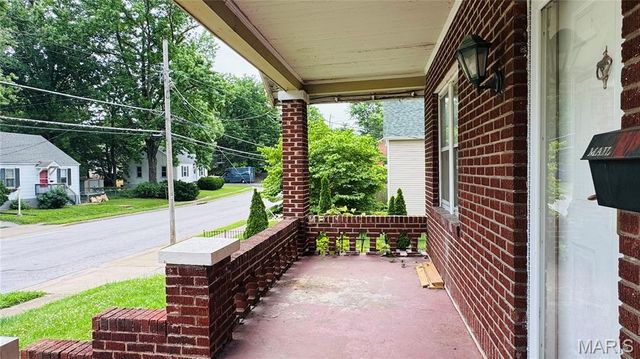 1625 Gallaher Avenue, St Charles, MO 63301
