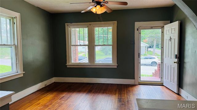 1625 Gallaher Avenue, St Charles, MO 63301