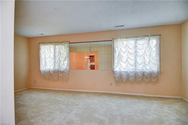 1315 Sierra DR, Virginia Beach, VA 23453