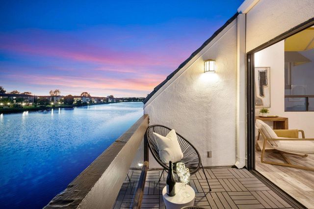 702 Portofino Lane, Foster City, CA 94404