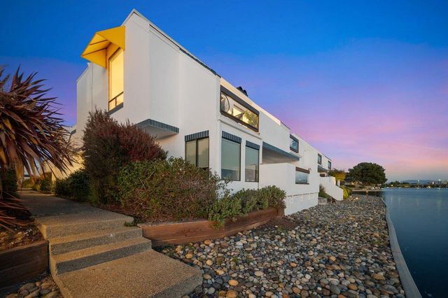 702 Portofino Lane, Foster City, CA 94404