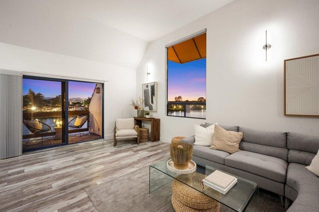 702 Portofino Lane, Foster City, CA 94404