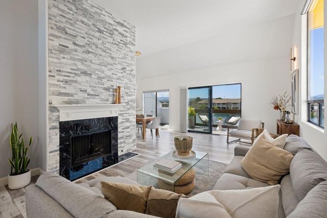 702 Portofino Lane, Foster City, CA 94404