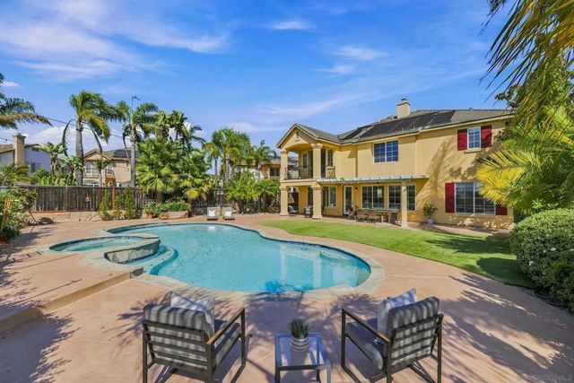 9846 Falcon Bluff St, San Diego, CA 92127