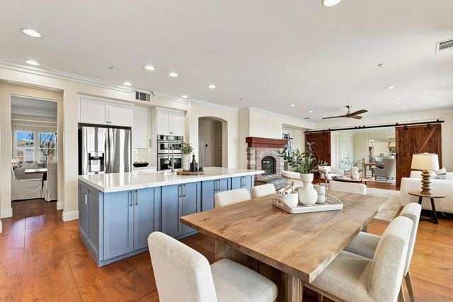 9846 Falcon Bluff St, San Diego, CA 92127