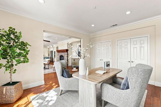 9846 Falcon Bluff St, San Diego, CA 92127