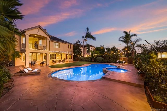 9846 Falcon Bluff St, San Diego, CA 92127