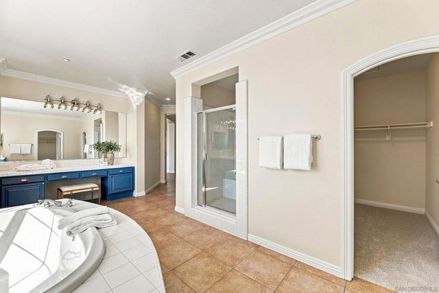 9846 Falcon Bluff St, San Diego, CA 92127