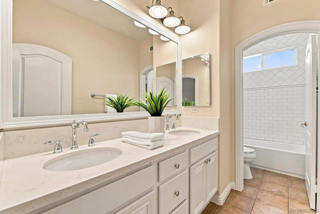 9846 Falcon Bluff St, San Diego, CA 92127