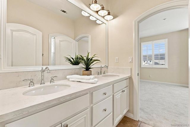 9846 Falcon Bluff St, San Diego, CA 92127