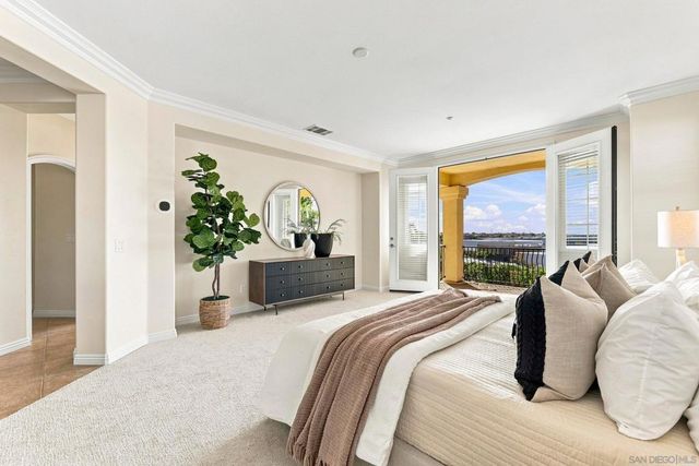 9846 Falcon Bluff St, San Diego, CA 92127