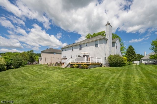 6 Snead Ct, Mount Olive Twp., NJ 07836