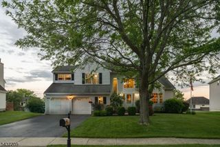 6 Snead Ct, Mount Olive Twp., NJ 07836