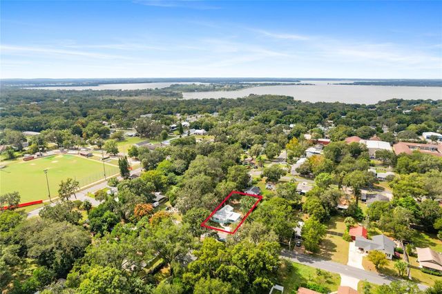 245 S RHODES STREET, Mount Dora, FL 32757