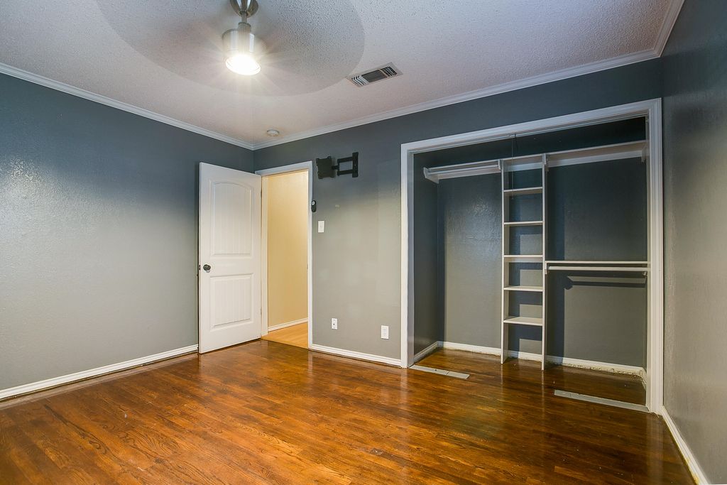 Image 10 of property listing at 114 Clayton Street, San Angelo, TX 76905