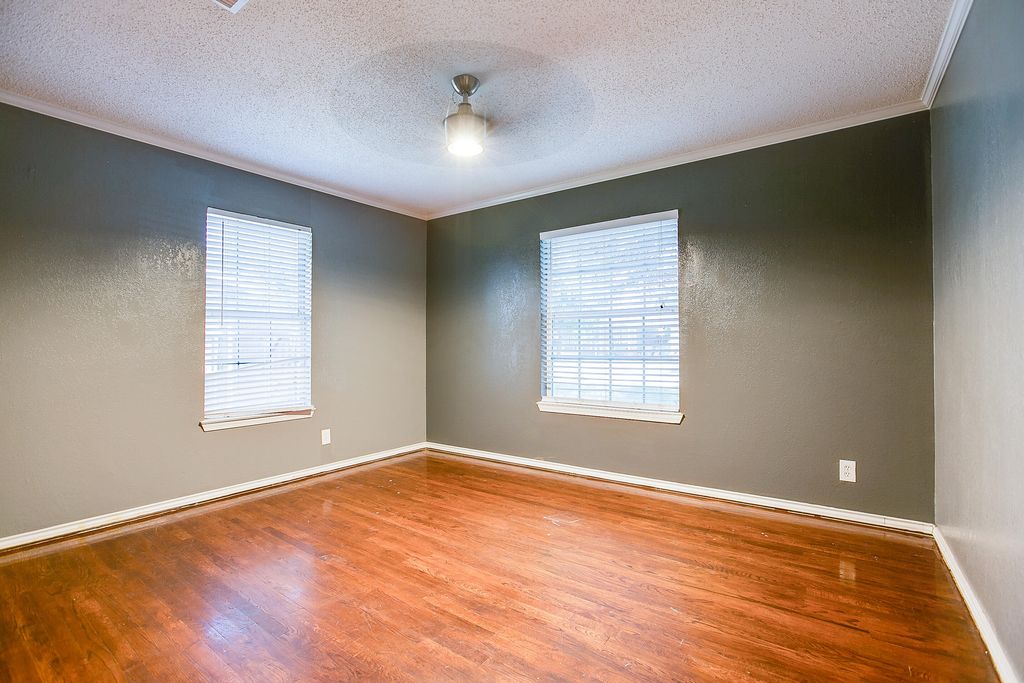 Image 11 of property listing at 114 Clayton Street, San Angelo, TX 76905