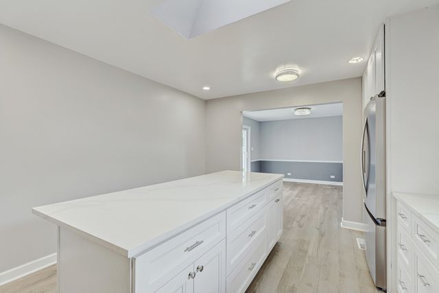 14739 Park Avenue, Oak Forest, IL 60452