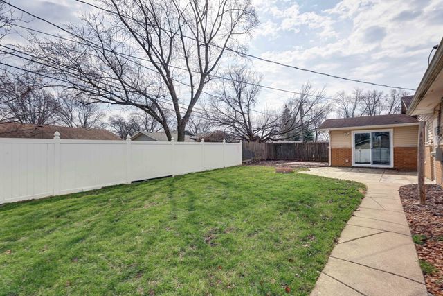 14739 Park Avenue, Oak Forest, IL 60452