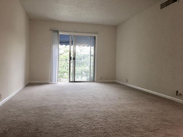 2601 Bellefontaine Street C312, Houston, TX 77025