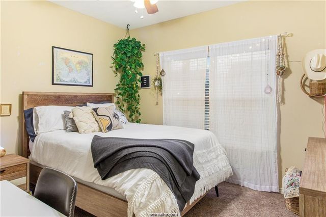 2488 Horse Shoe Drive, College Station, TX 77845