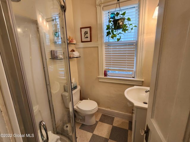 38 N Allen Street, Albany, NY 12203