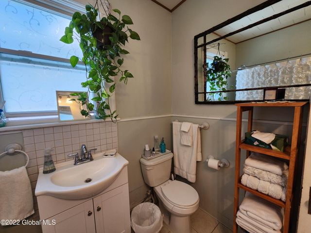 38 N Allen Street, Albany, NY 12203