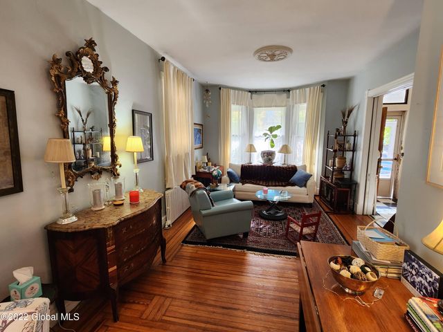 38 N Allen Street, Albany, NY 12203