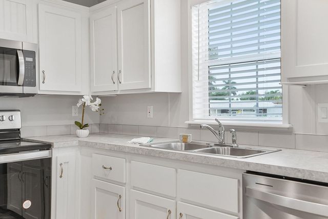 2671 SW 54th Street, Dania Beach, FL 33312