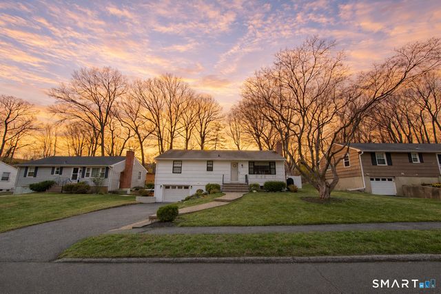 9 Cobblers Lane, Norwalk, CT 06851