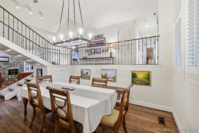 209 Walnut Circle, Grove, OK 74344